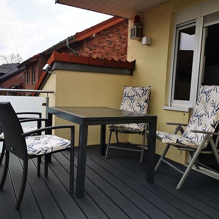 Naturnahe Schoene Neu Gestaltete Ferienwohnung Wurselen Bagian luar foto