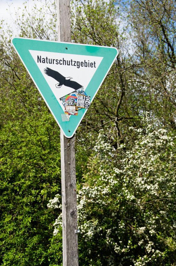 Naturnahe Schoene Neu Gestaltete Ferienwohnung Wurselen Bagian luar foto