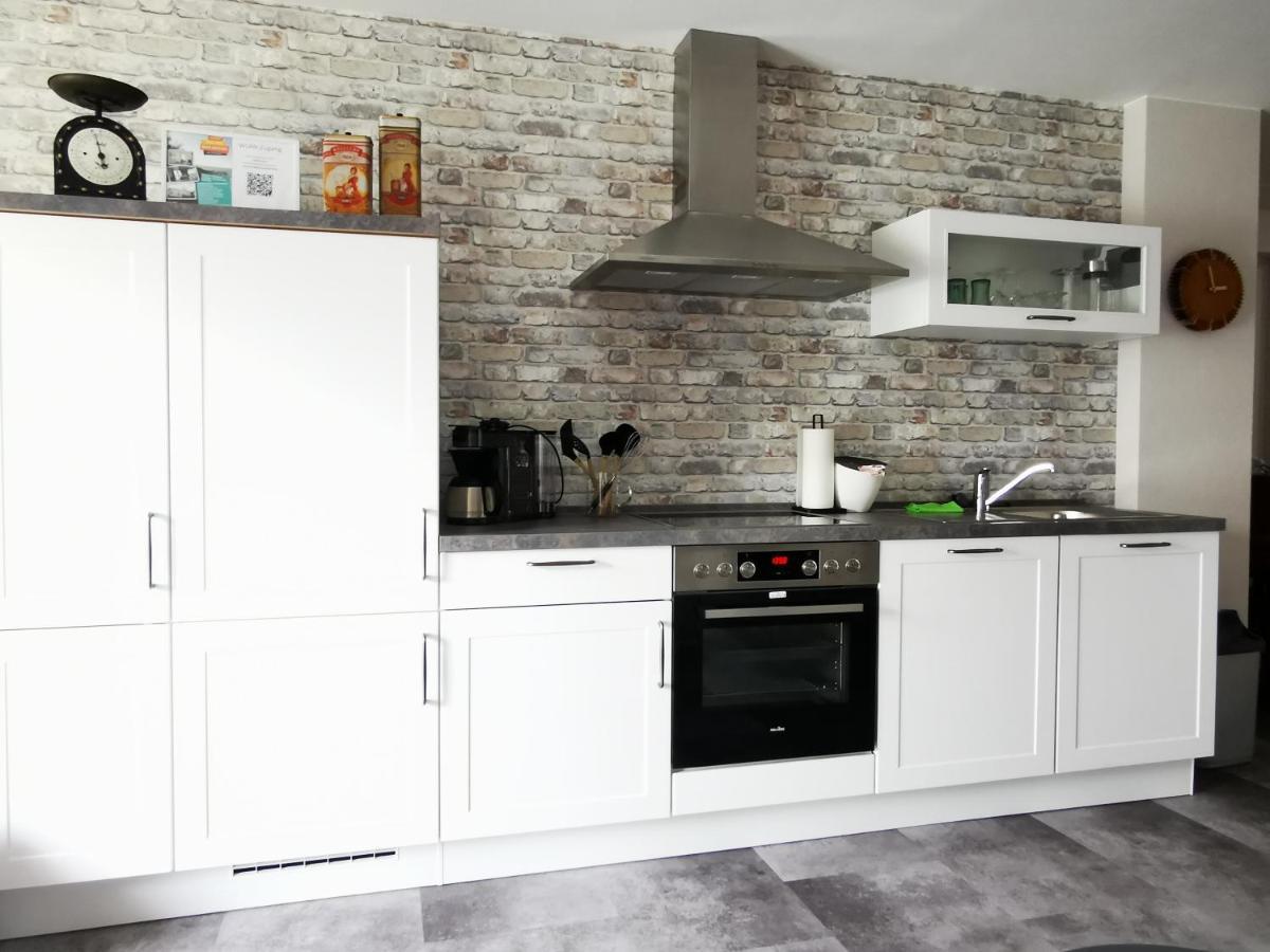 Naturnahe Schoene Neu Gestaltete Ferienwohnung Wurselen Bagian luar foto