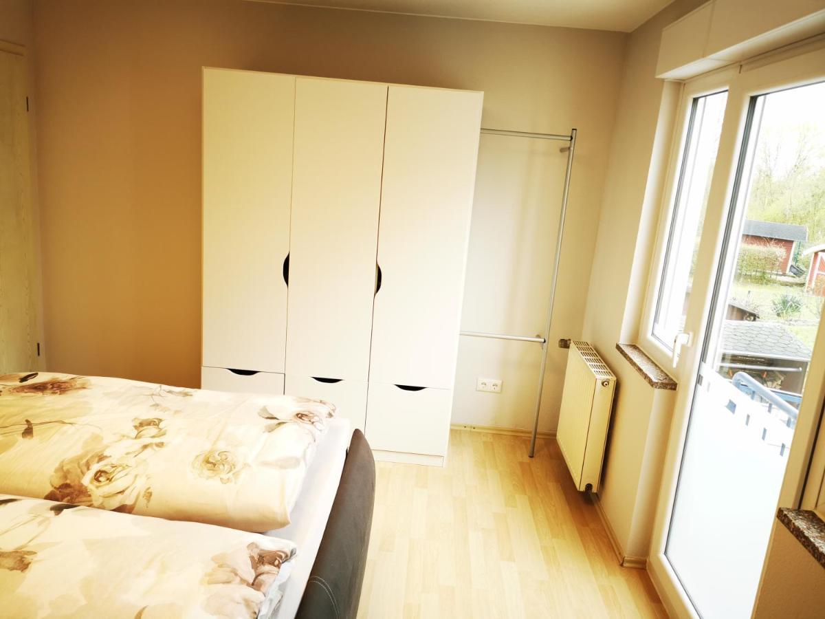 Naturnahe Schoene Neu Gestaltete Ferienwohnung Wurselen Bagian luar foto