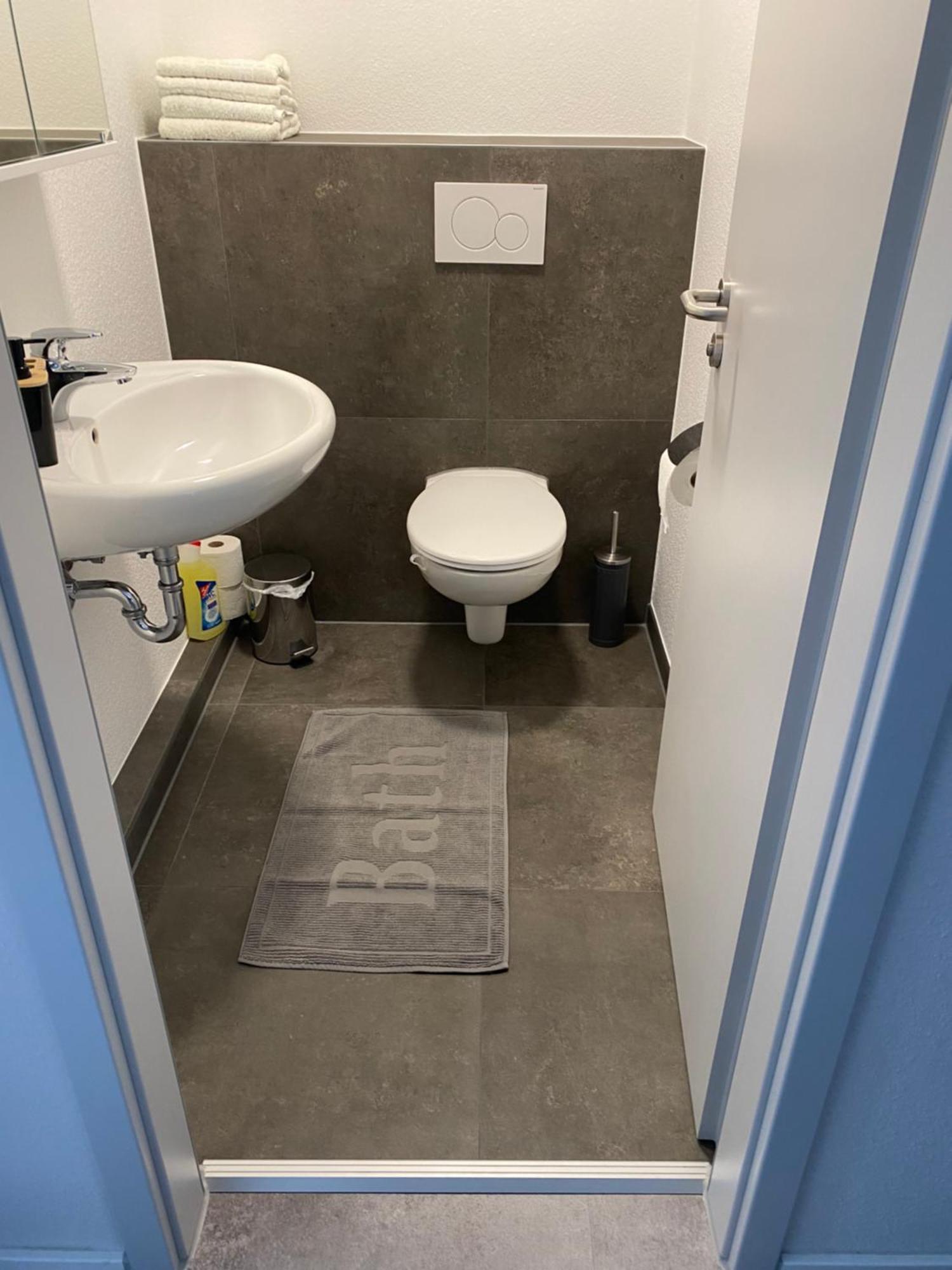 Naturnahe Schoene Neu Gestaltete Ferienwohnung Wurselen Bagian luar foto