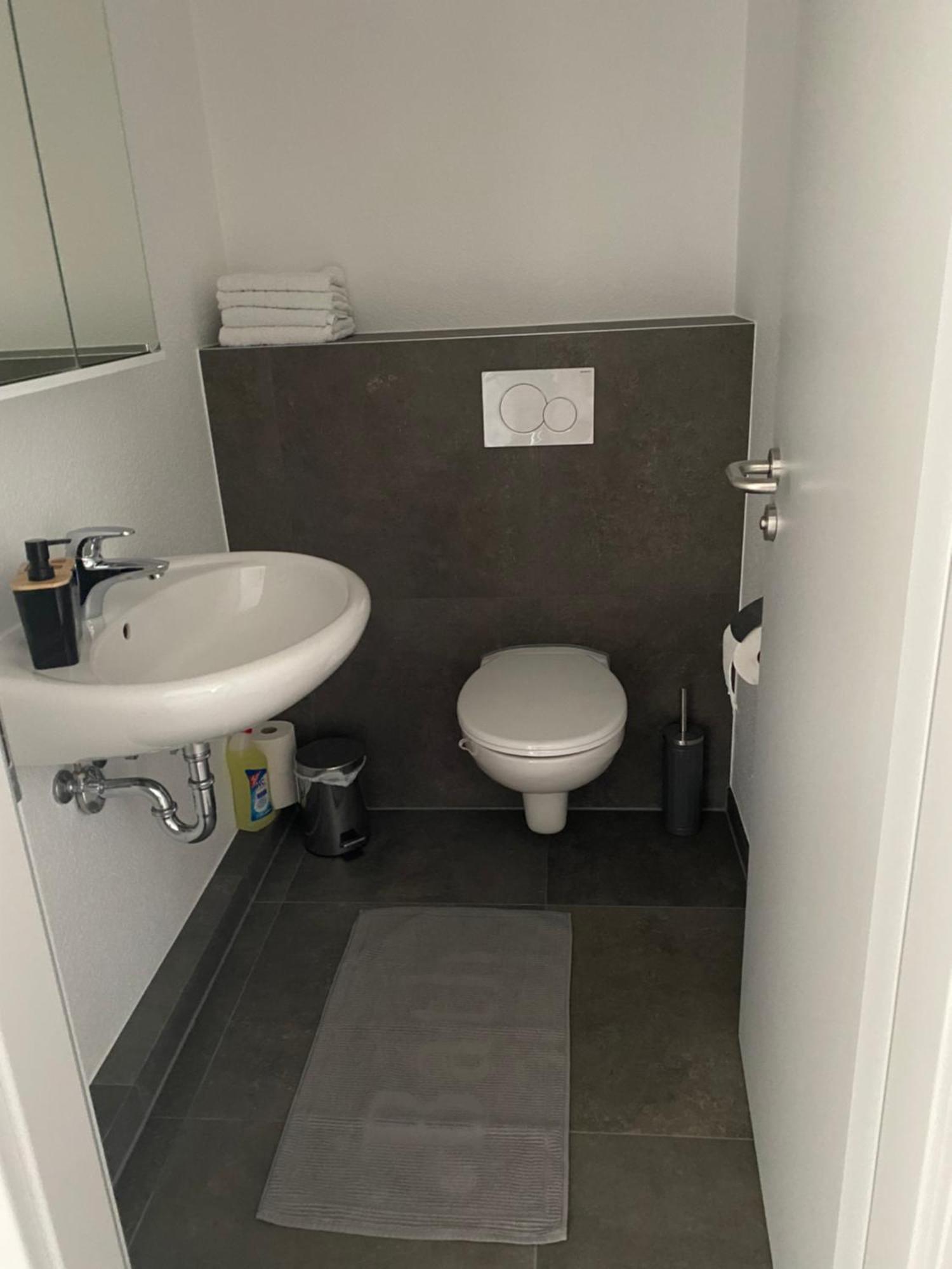 Naturnahe Schoene Neu Gestaltete Ferienwohnung Wurselen Bagian luar foto